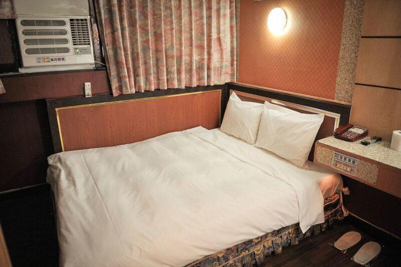 Huang Kai Hotel Tajcshung Kültér fotó
